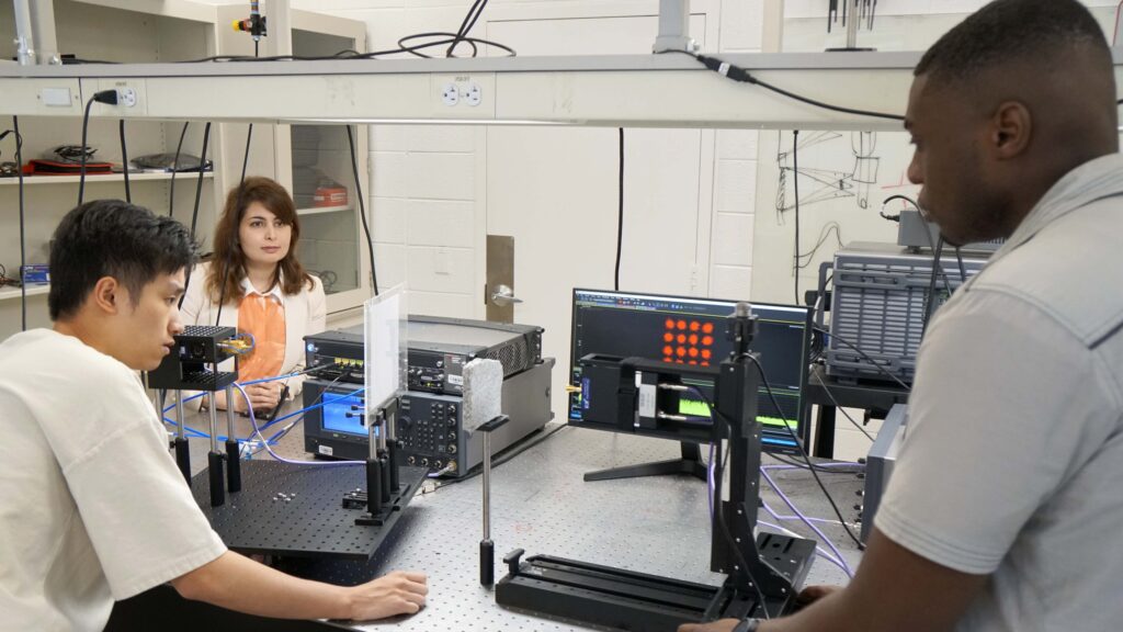Princeton scientists bend wireless signals around walls, hinting at wild terabit data speeds in homes, cars, and crowded cities